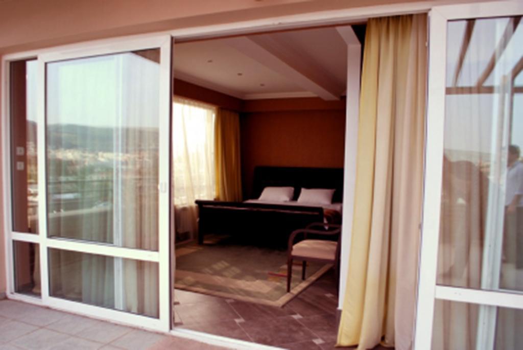 Prestige Palace - Esquisse Hotel Tbilisi Pokoj fotografie