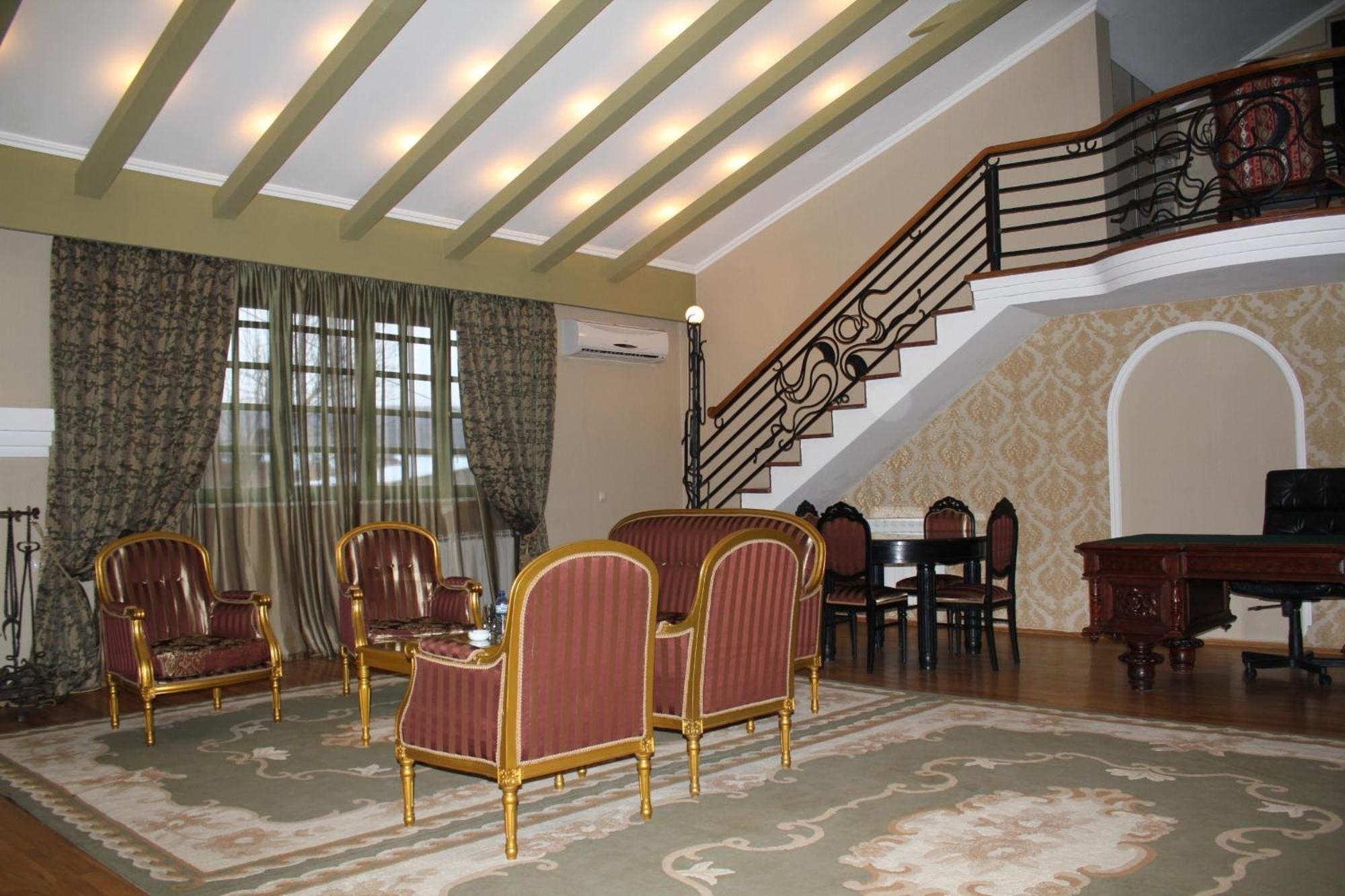 Prestige Palace - Esquisse Hotel Tbilisi Pokoj fotografie