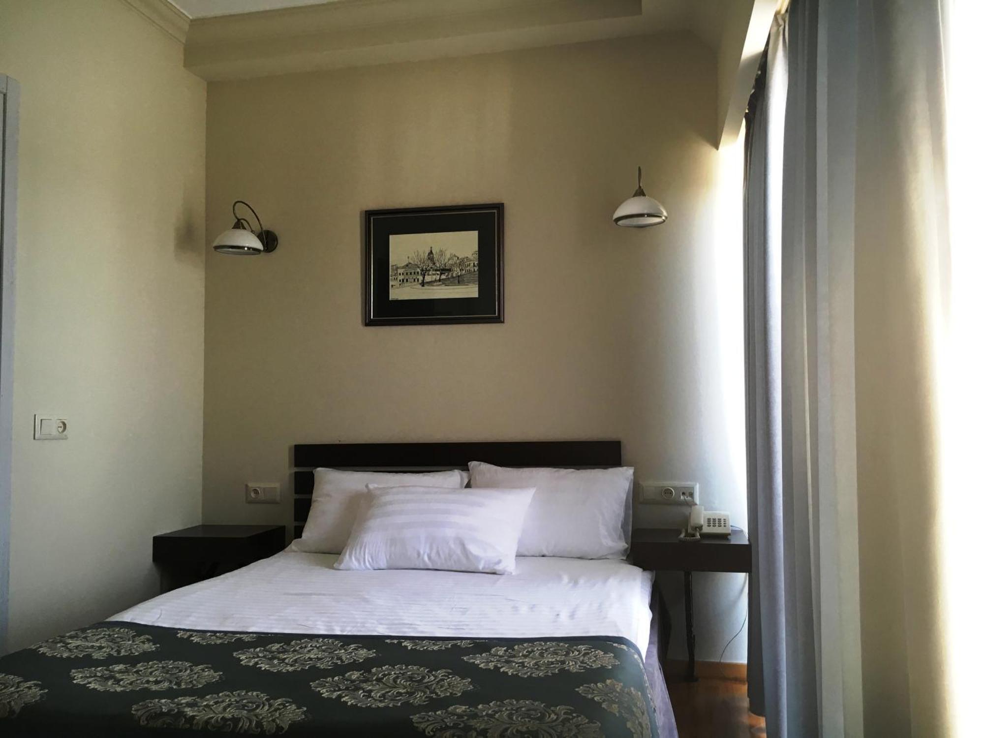 Prestige Palace - Esquisse Hotel Tbilisi Pokoj fotografie