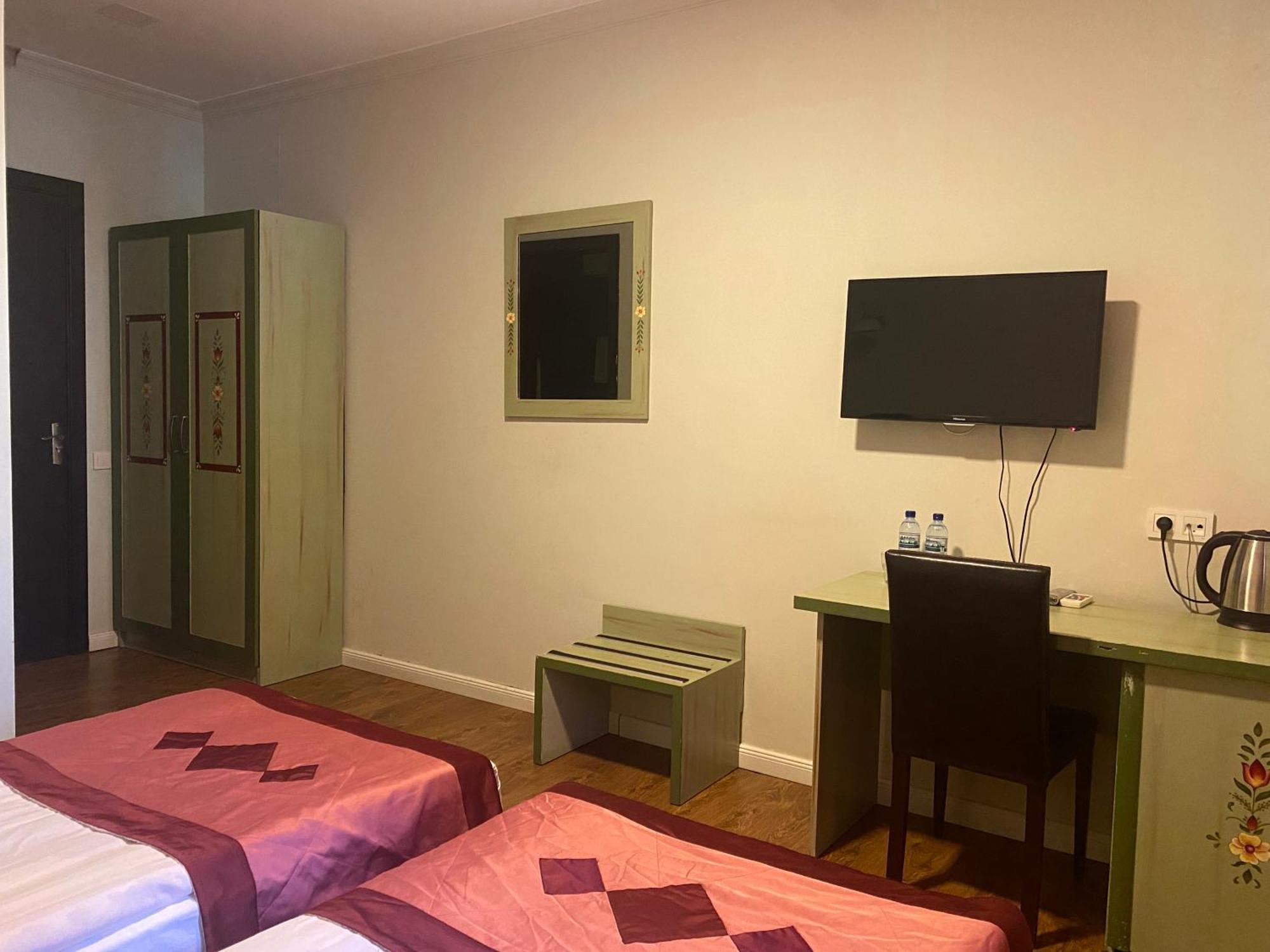 Prestige Palace - Esquisse Hotel Tbilisi Pokoj fotografie